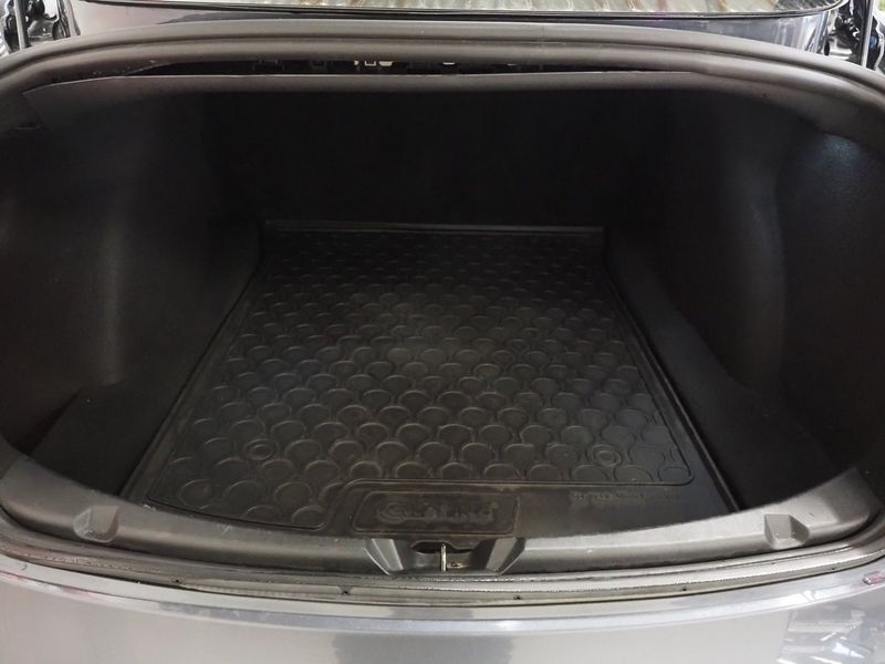 Tesla Model 3 bild 17