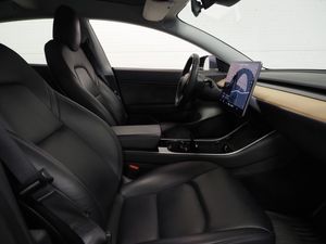 Tesla Model 3 bild 10