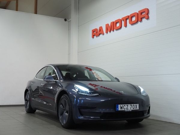 Tesla Model 3 Standard Range Plus Panorama Läder Navigation Kamera - 2020