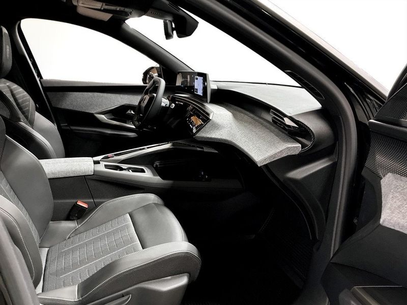 Peugeot e-5008 bild 14