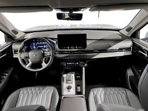 Mitsubishi Outlander bild 2