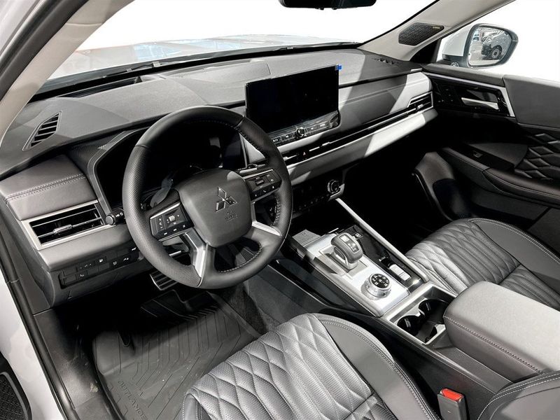 Mitsubishi Outlander bild 6