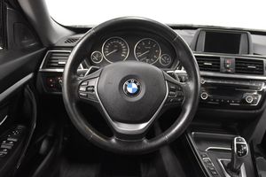 BMW 320 bild 2