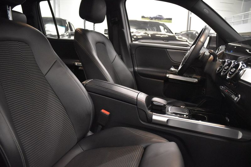 Mercedes GLB200 bild 12