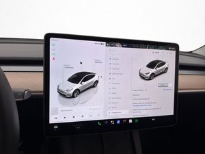 Tesla Model Y bild 32
