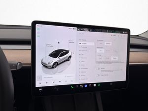 Tesla Model Y bild 28