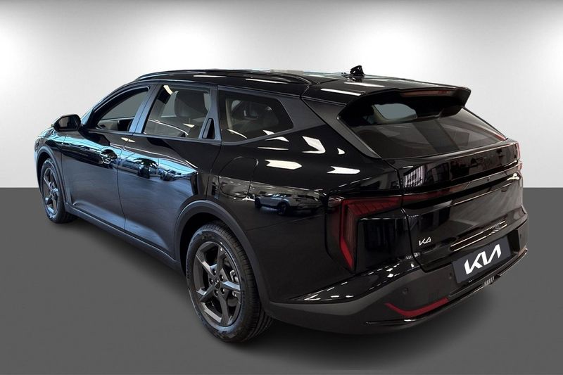 Kia K4 bild 7