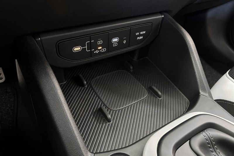 Kia K4 bild 23