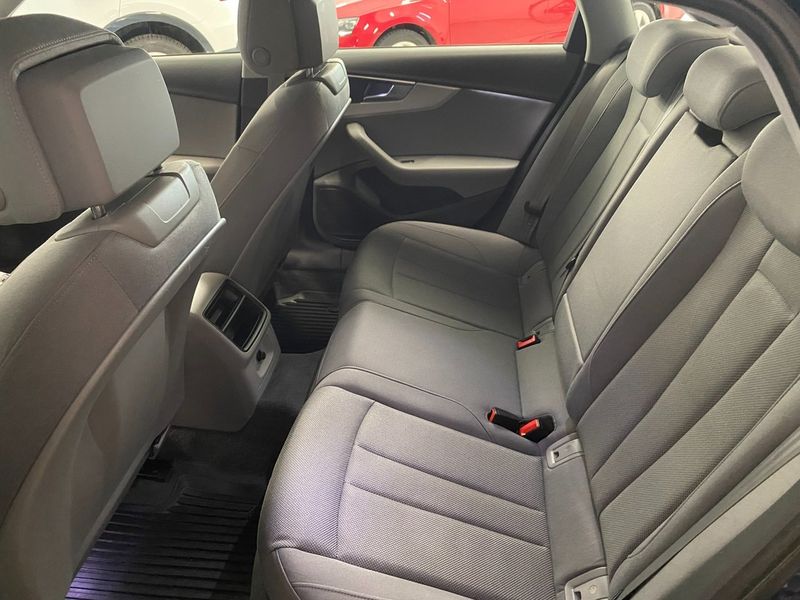 Audi A4 bild 7