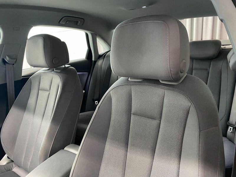 Audi A4 bild 9