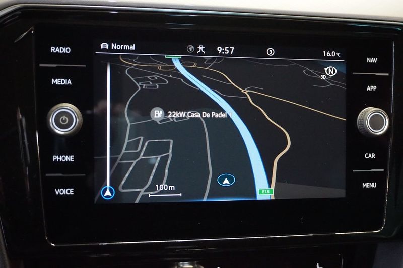 Volkswagen Passat bild 12