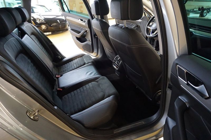 Volkswagen Passat bild 8