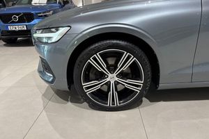 Volvo V60 bild 8