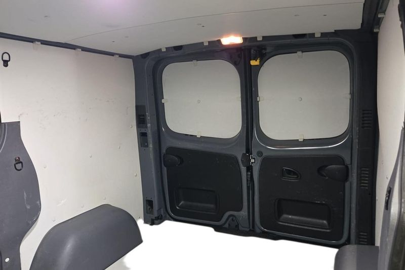 Renault Trafic bild 17