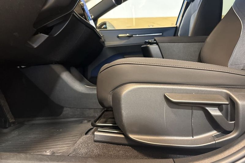 Volvo EX30 bild 17