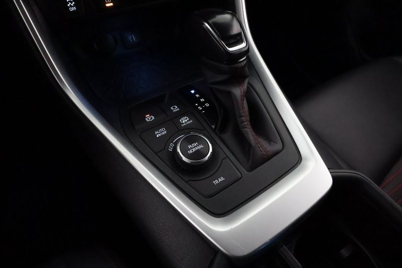 Toyota RAV4 bild 23
