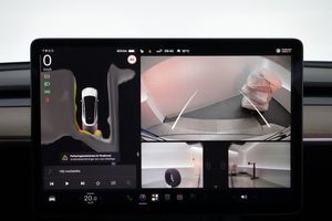Tesla Model Y bild 21