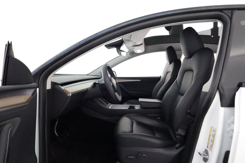 Tesla Model Y bild 10