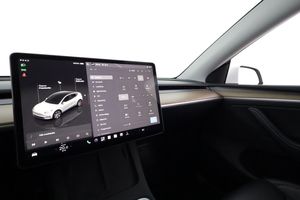 Tesla Model Y bild 22