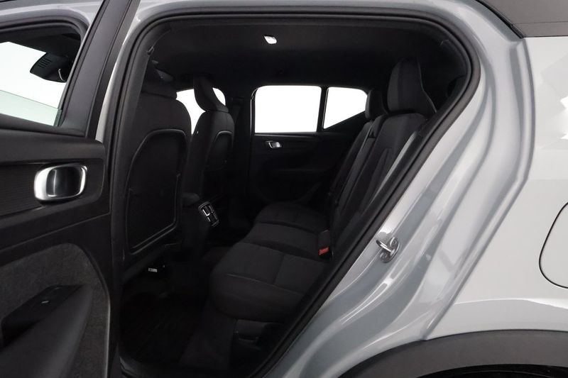 Volvo EX40 bild 12