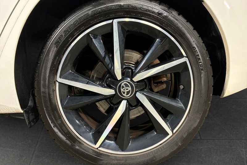 Toyota Auris bild 16