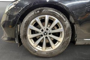 Mercedes E220 bild 17