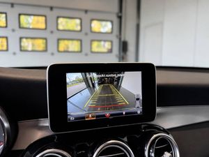 Mercedes GLC250 bild 9