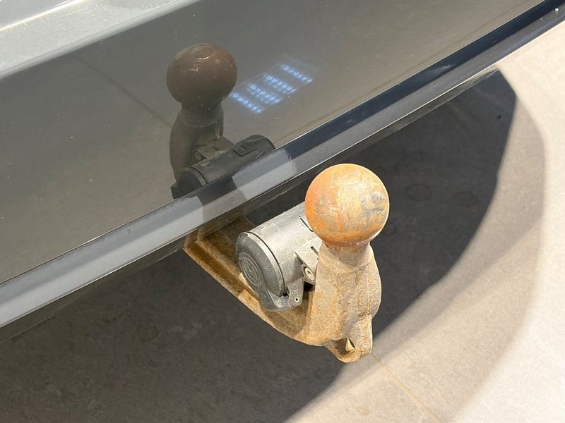 BMW 330 bild 15