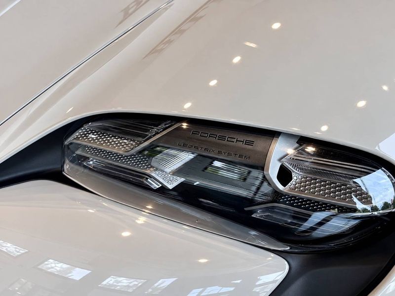 Porsche Taycan bild 7
