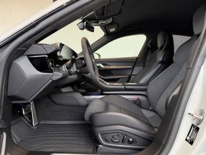 Porsche Taycan bild 12