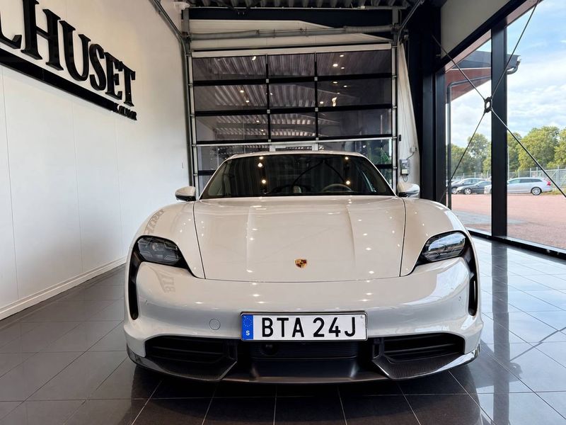 Porsche Taycan bild 2