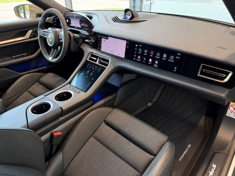Porsche Taycan bild 16