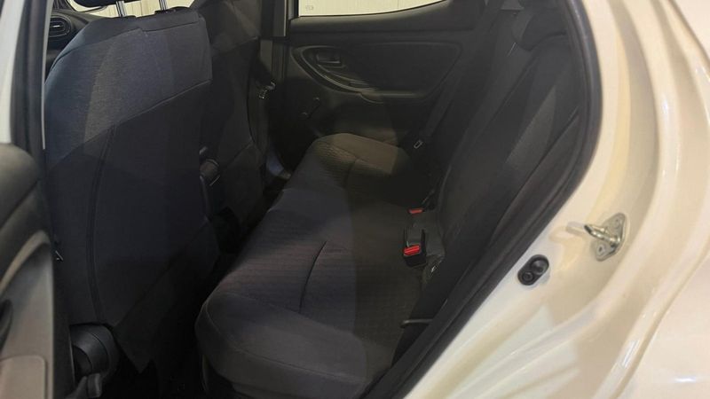 Toyota Yaris bild 12