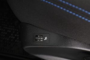 Peugeot 208 bild 32