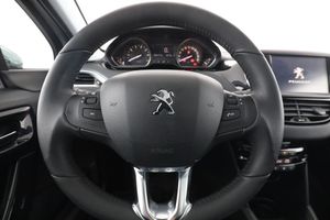 Peugeot 208 bild 19
