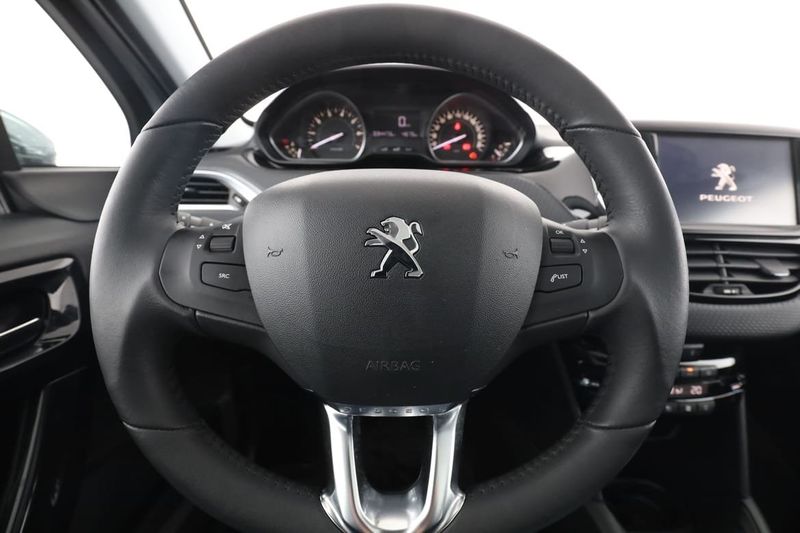 Peugeot 208 bild 19