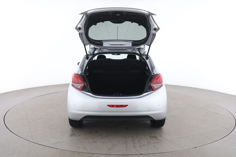 Peugeot 208 bild 17