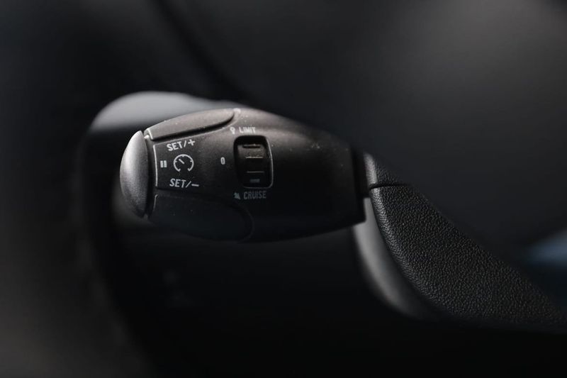 Peugeot 208 bild 30