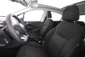 Peugeot 208 bild 11