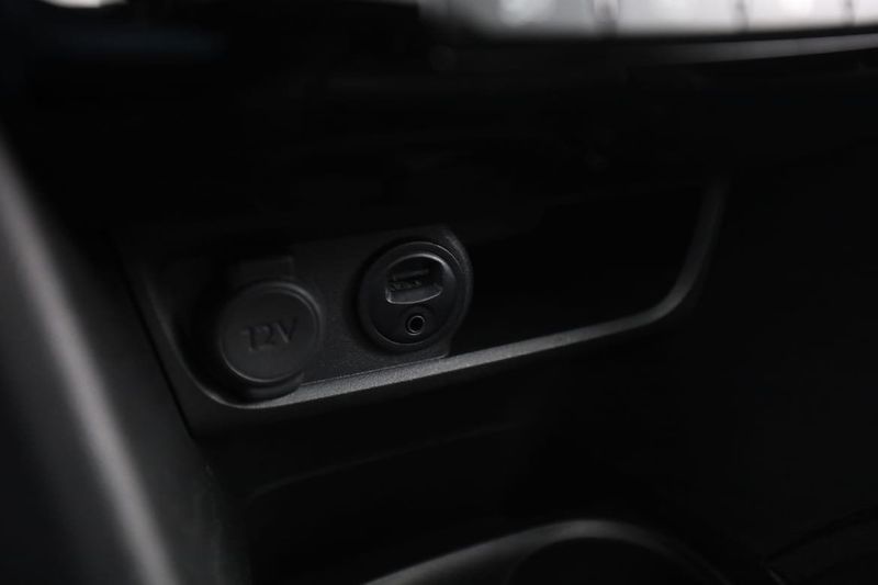 Peugeot 208 bild 25