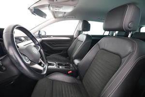 Volkswagen Passat bild 11