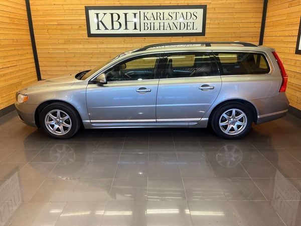 Volvo V70 D3 Momentum Euro 5 - 2011