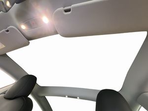Tesla Model 3 bild 10