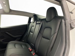 Tesla Model 3 bild 25