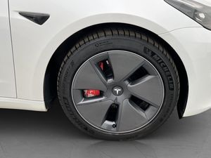 Tesla Model 3 bild 30