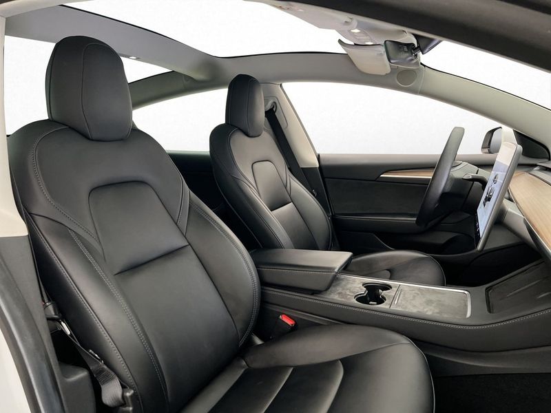 Tesla Model 3 bild 24
