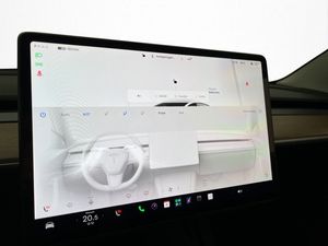 Tesla Model 3 bild 18