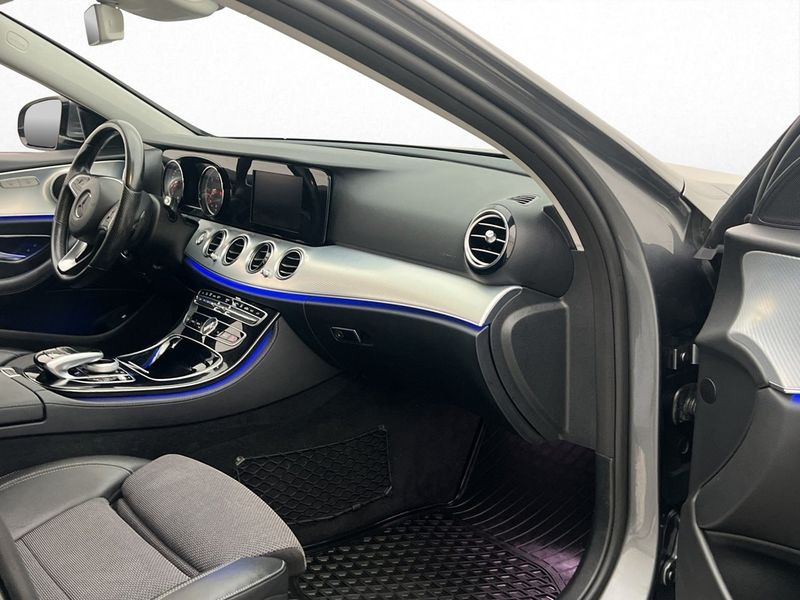 Mercedes E220 bild 26