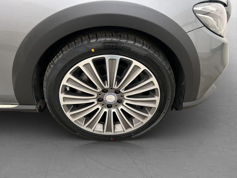 Mercedes E220 bild 34
