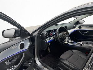 Mercedes E220 bild 12